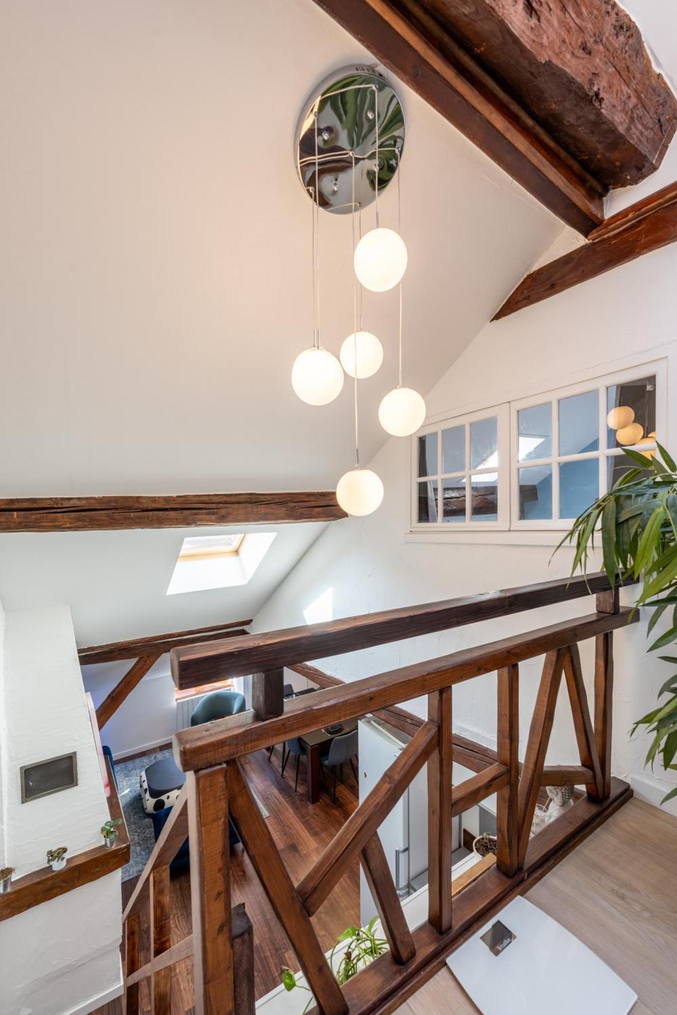 Sous Les Toits D'Annecy, Un Appartement Irresistible Pour 1 A 6 Personnes En Plein Coeur De Ville Exterior photo
